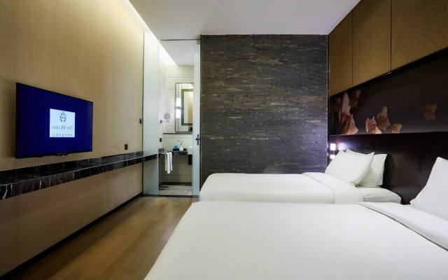The Mulian Hotel Wuhan Guiyuan Temple