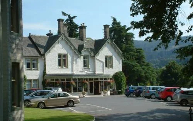 The Green Park Hotel