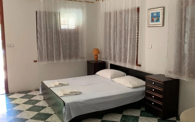 Room-villa ata Razanac - Apartment