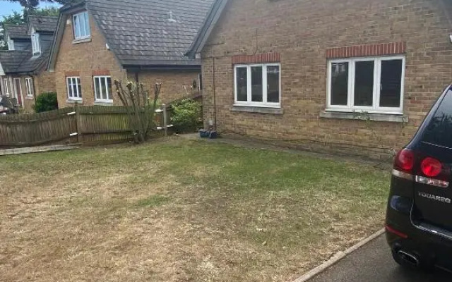 Beautiful 1-bed Studio in Uxbridge, London