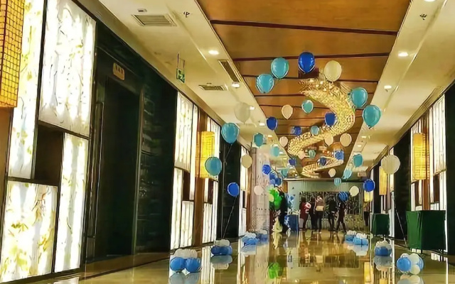Qingdao Yunfatins Hotel