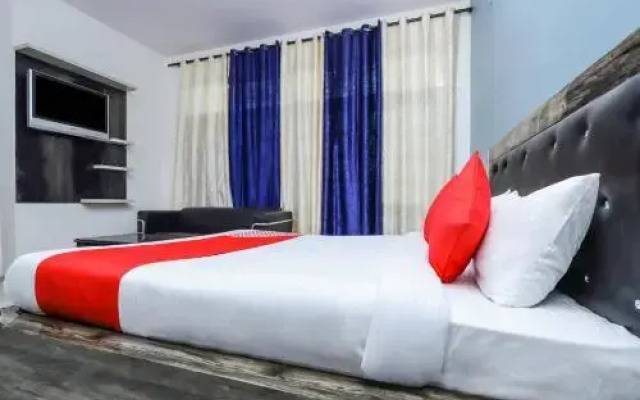 OYO 24802 Delight Stays