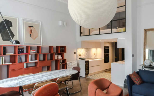 The Bengal Tiger: 2bd apt rich with character