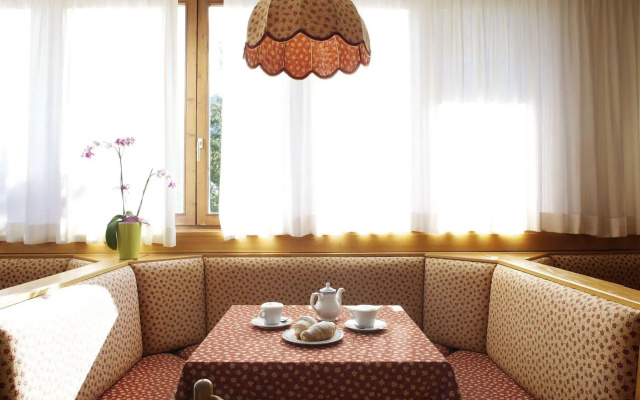 Hotel Alaska