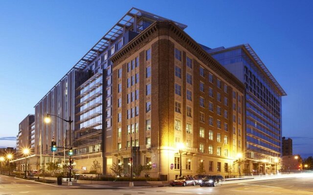 Отель Marriott Marquis Washington, DC США, Вашингтон - отзывы, цены и фото номеров - забронировать отель Marriott Marquis Washington, DC онлайн вид на фасад