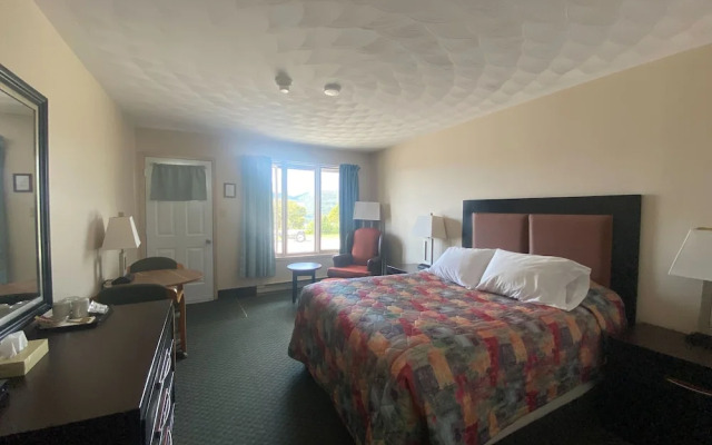Kelly's View Motel