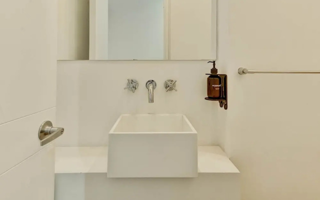 w Deluxe 1BR Duplex w Terrace Near El Virrey