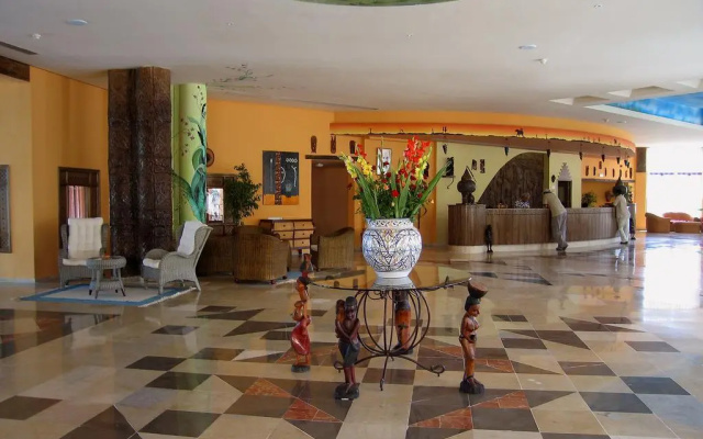 Отель African Queen Hotel