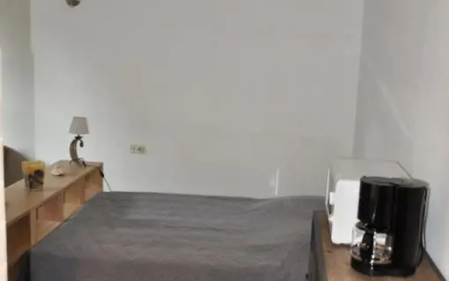 Location Studio Meuble Avec Jardin (Adults Only)