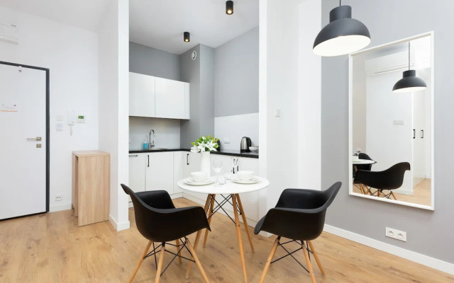 Apartment Warsaw Sławinska by Renters