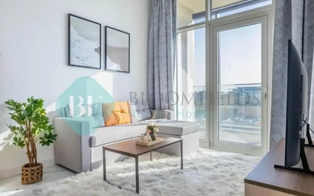 Bloomfields Incredible 1BR In Oasis