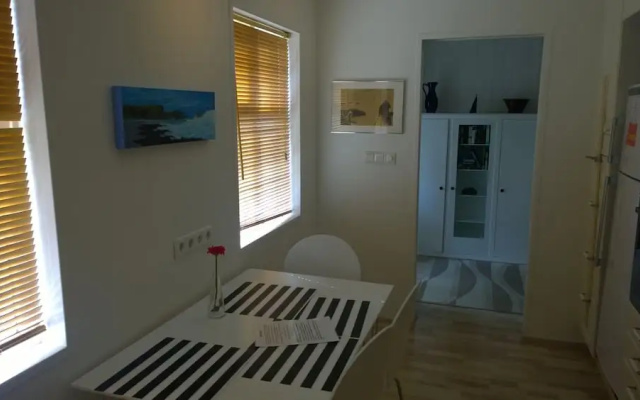 Private House with Private Garden