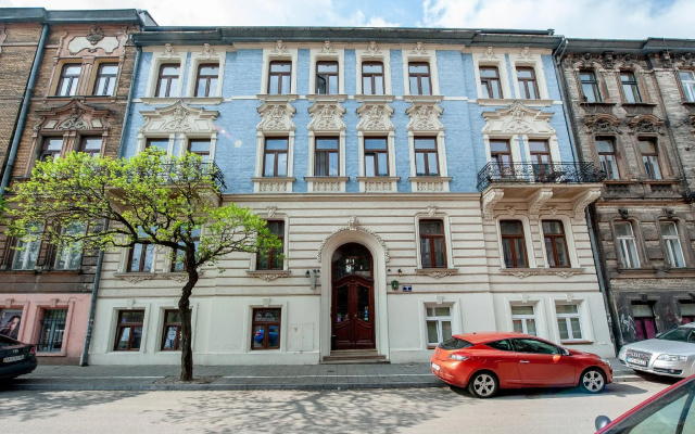 Leone Aparthotel