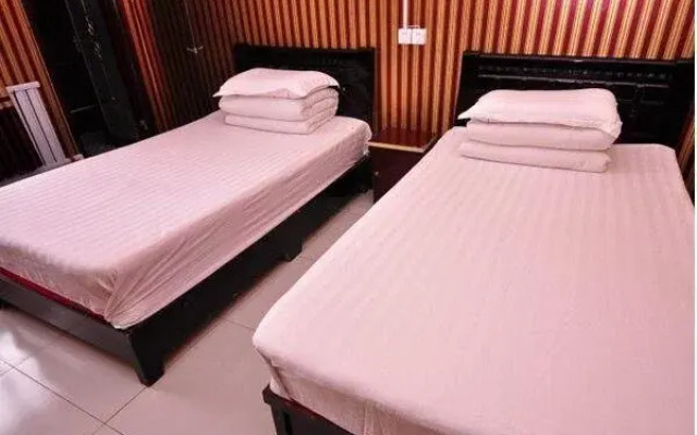 Dezhou Linyi Fuhao Business Inn