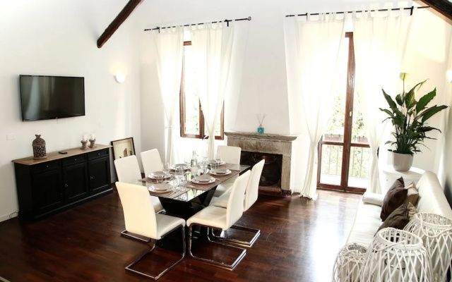 Vicolo Moroni Apartment