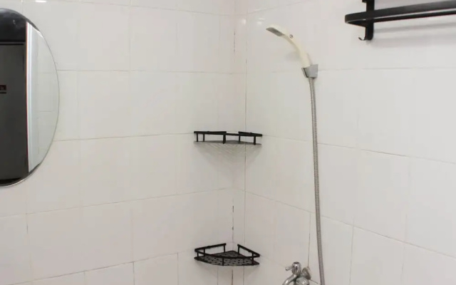 Comfort And Restful 2Br At Bassura City Apartment