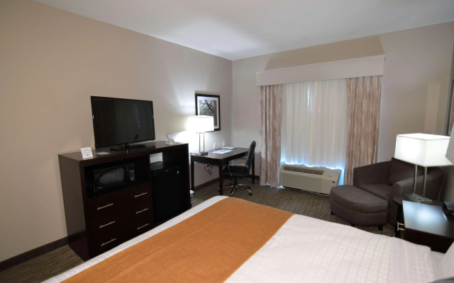 False River Hotel