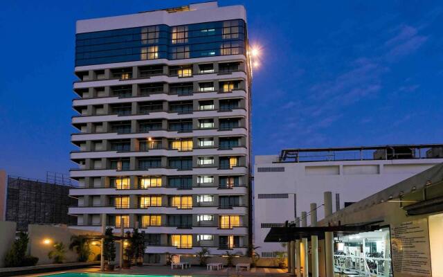 Отель Gold Orchid Bangkok вид на фасад