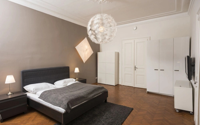 Senator Suite Stephansplatz by Welcome2Vienna