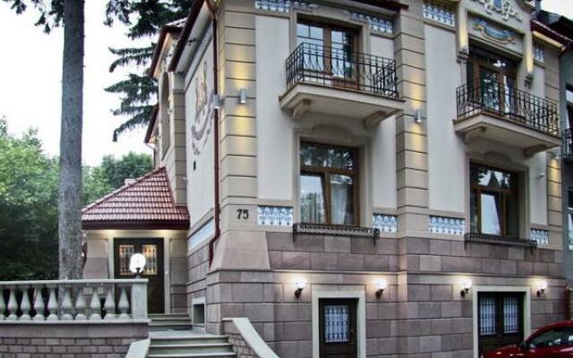 Villa Stanislavskyi Hotel Львов вид на фасад