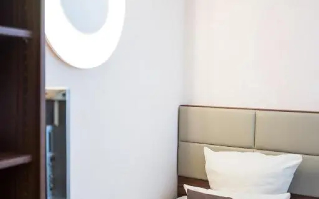 BASE II - Das Bed & Breakfast bei Basel (Lorrach)