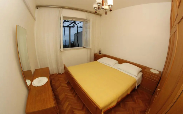 Apartment Tomy