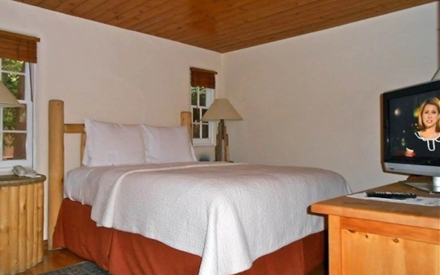 Inn on the Alameda