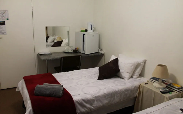 Fouriestreet 199 Bed And Breakfast - Hostel