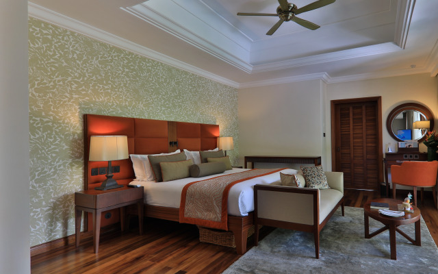 Maradiva Villas Resort & Spa