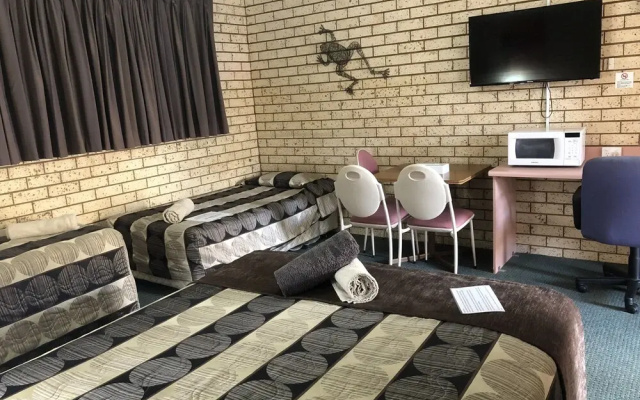 Alamo Motor Inn