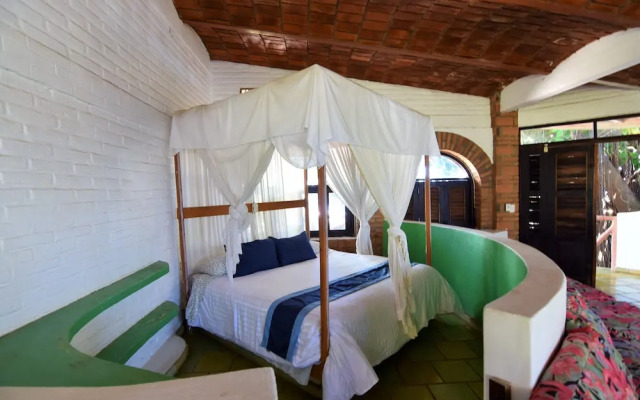 Sayulita Beach House Hotel