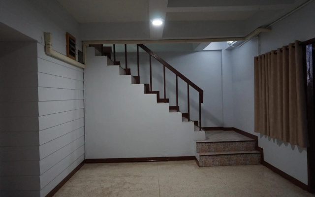 Parichart Place