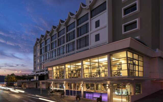 Отель Hyatt Regency Kinabalu Малайзия, Кота-Кинабалу - отзывы, цены и фото номеров - забронировать отель Hyatt Regency Kinabalu онлайн вид на фасад