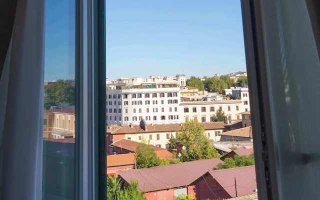 Colosseum Holidays - Luxury 3 Bedroom Apartment