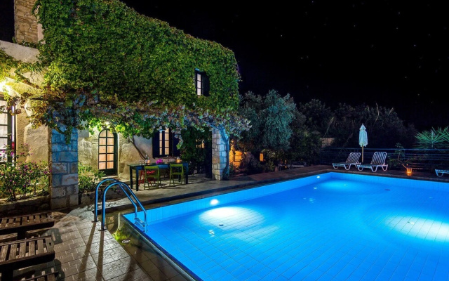 Ideal for family, small village close to beaches