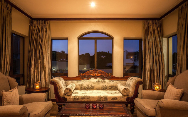 Super Tubes Guesthouse