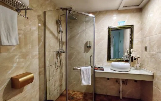 Fanke Hotel (Zunyi Nanbai Modern Plaza)
