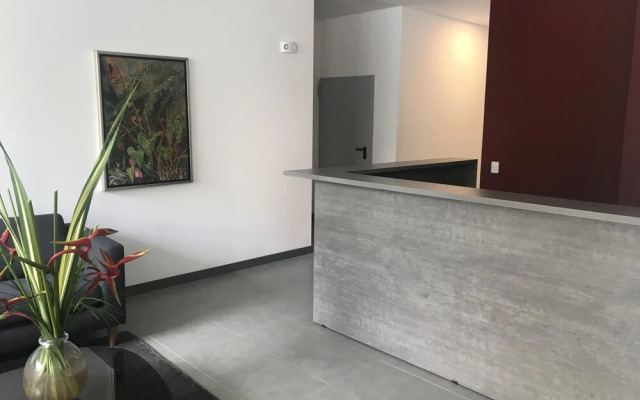 Hotel Class Suites By Colclick