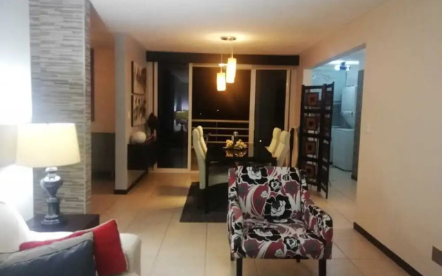 Apartment by airport on way to beach