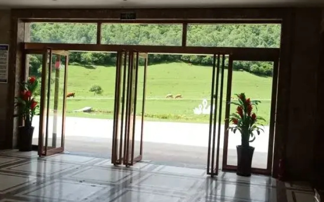 Guanshan Holiday Hotel