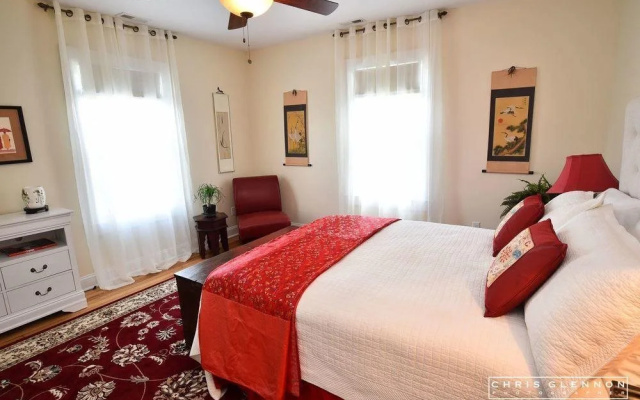 Alyssa House Bed & Breakfast