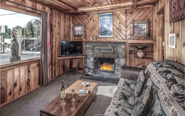 Country Cabin by Vtrips