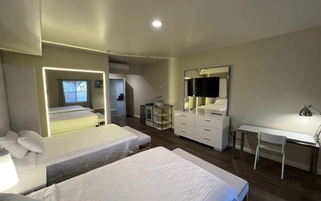 Aspire Inn & Suites Orange