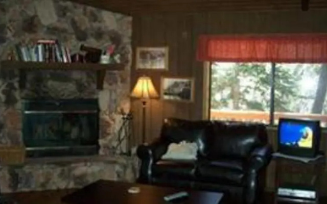 RedAwning La Crescenta