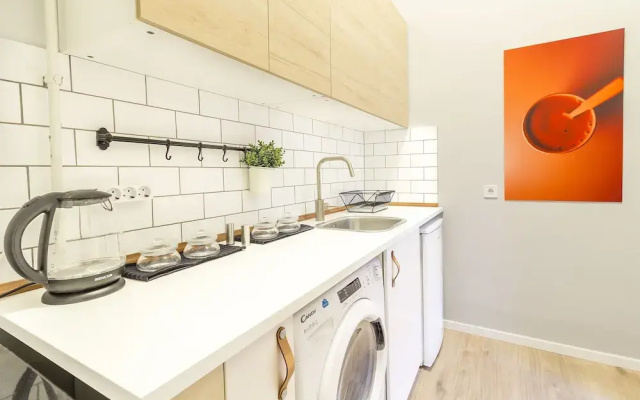 Vanilla Apartment