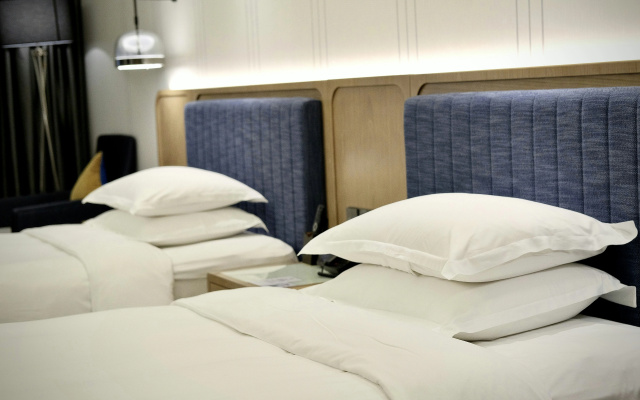 voco Guangzhou Shifu by IHG
