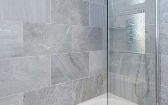 Sleek 2BR flat in Hither Green, by Mountsfield Park