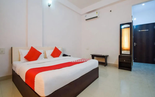 Oyo 27014 Hotel Badam Palace