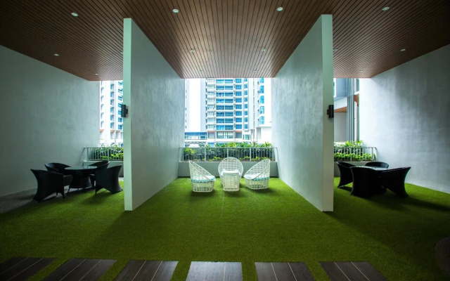 Play Residence At Atlantis