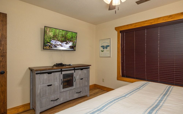 Splashing Bear Lodge